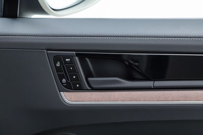 2026 Porsche Cayenne E-Hybrid Base