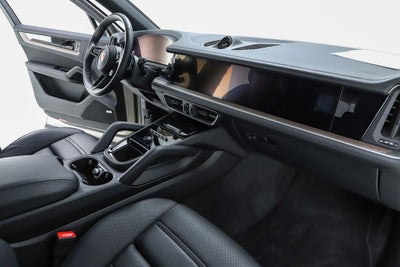 2026 Porsche Cayenne E-Hybrid Base