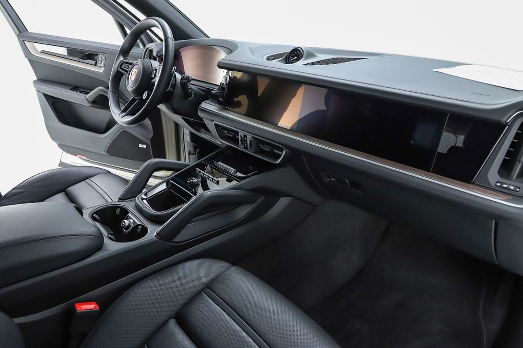 2026 Porsche Cayenne E-Hybrid Base