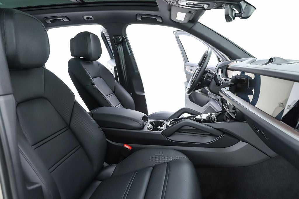 2026 Porsche Cayenne E-Hybrid Base