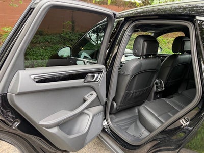 2023 Porsche Macan S