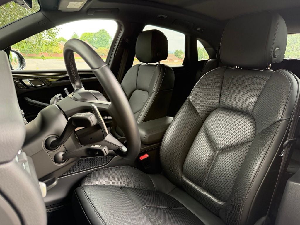 2023 Porsche Macan S