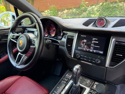 2018 Porsche Macan GTS