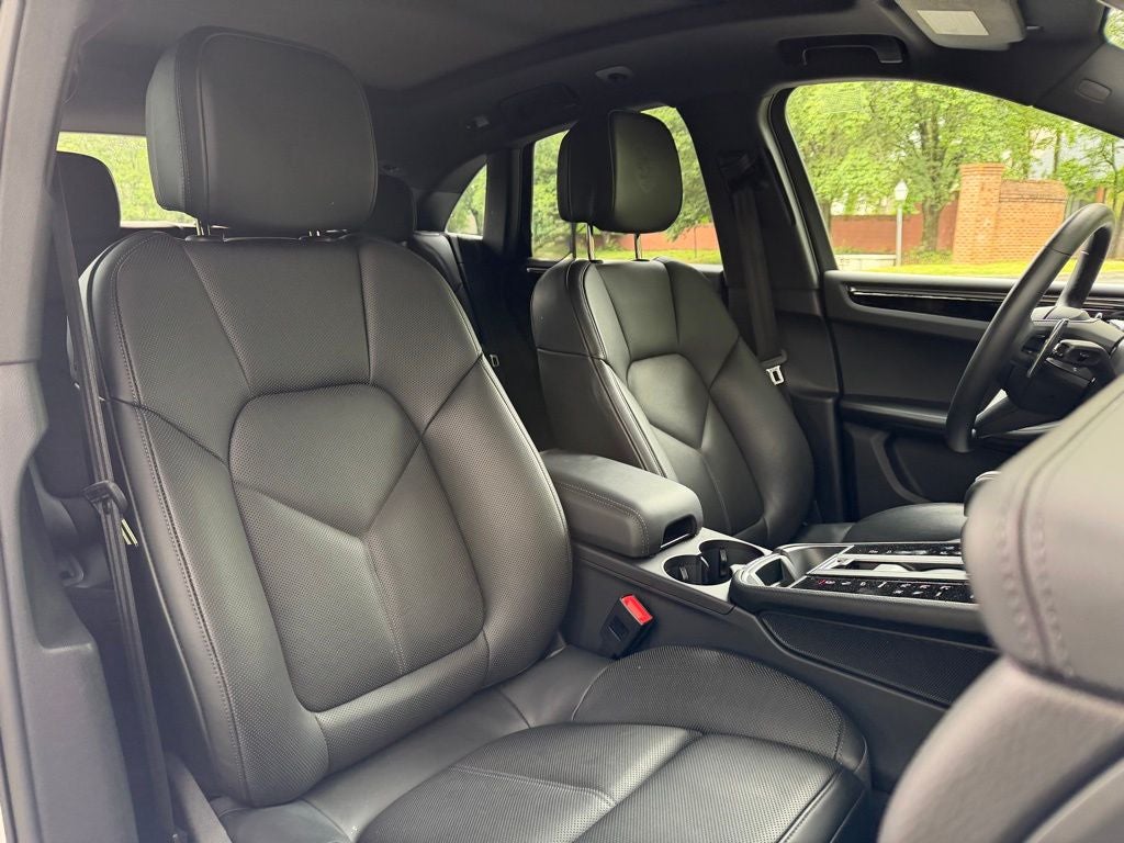 2025 Porsche Macan S