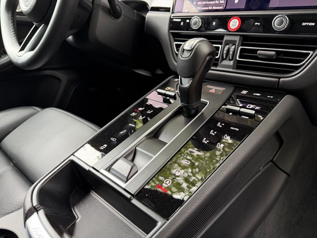 2025 Porsche Macan S