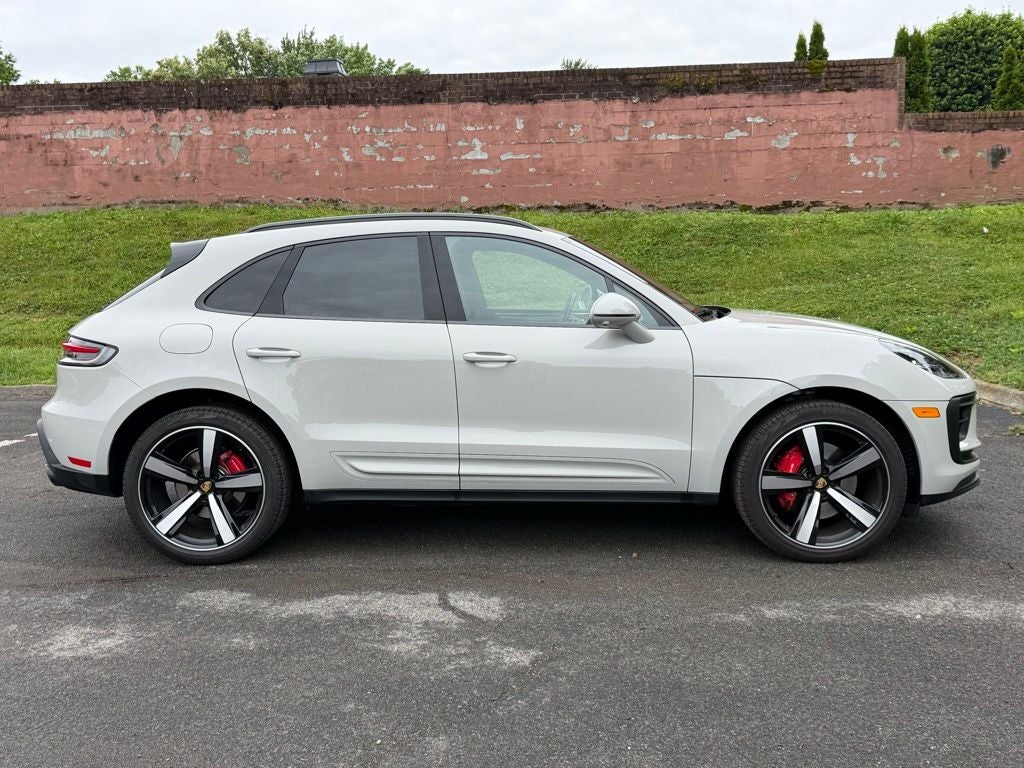 2025 Porsche Macan S