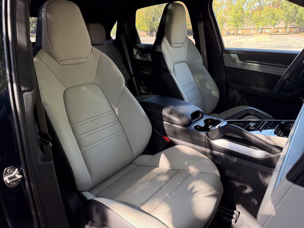 2026 Porsche Cayenne GTS