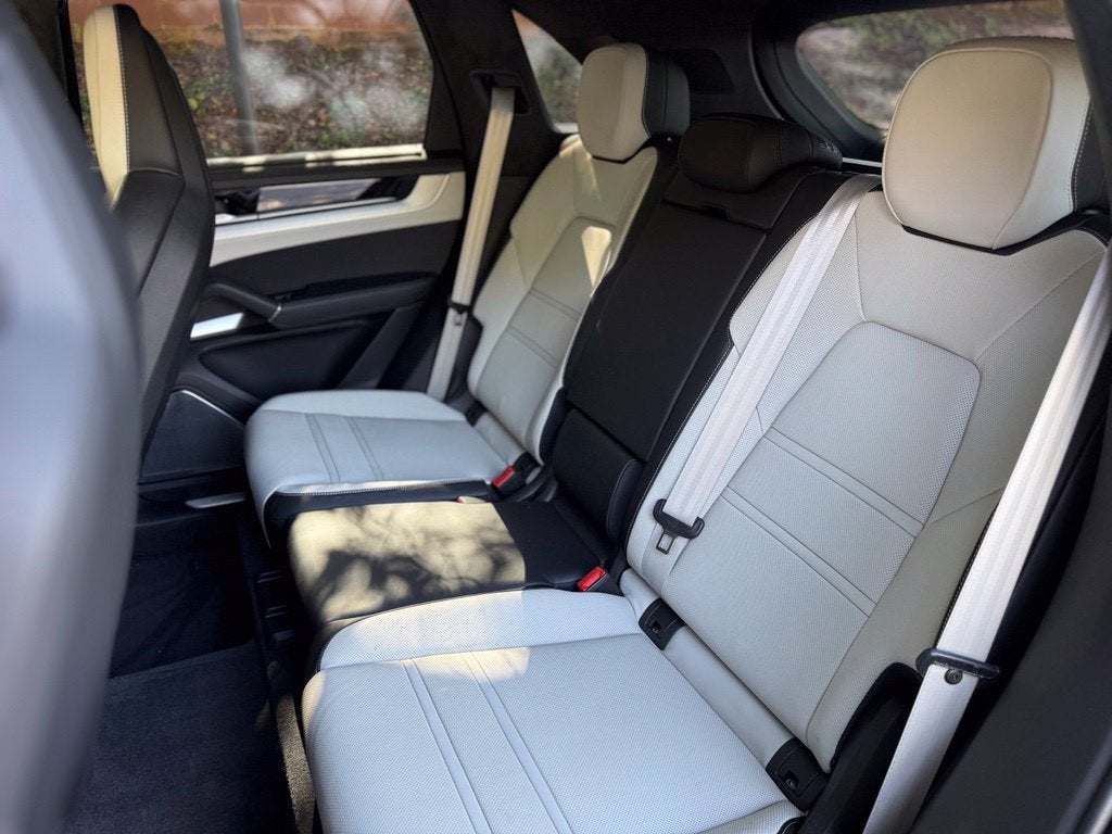 2026 Porsche Cayenne GTS