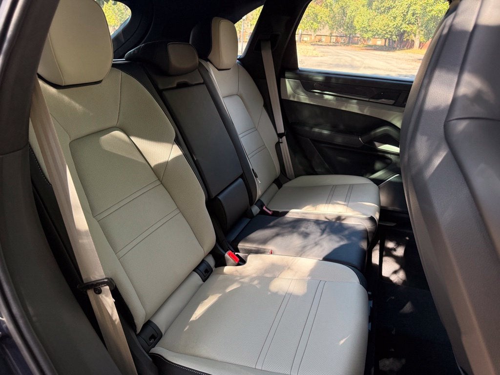 2026 Porsche Cayenne GTS