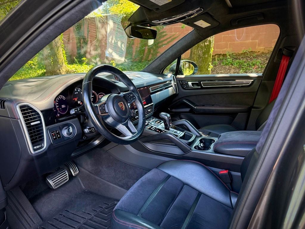 2021 Porsche Cayenne GTS