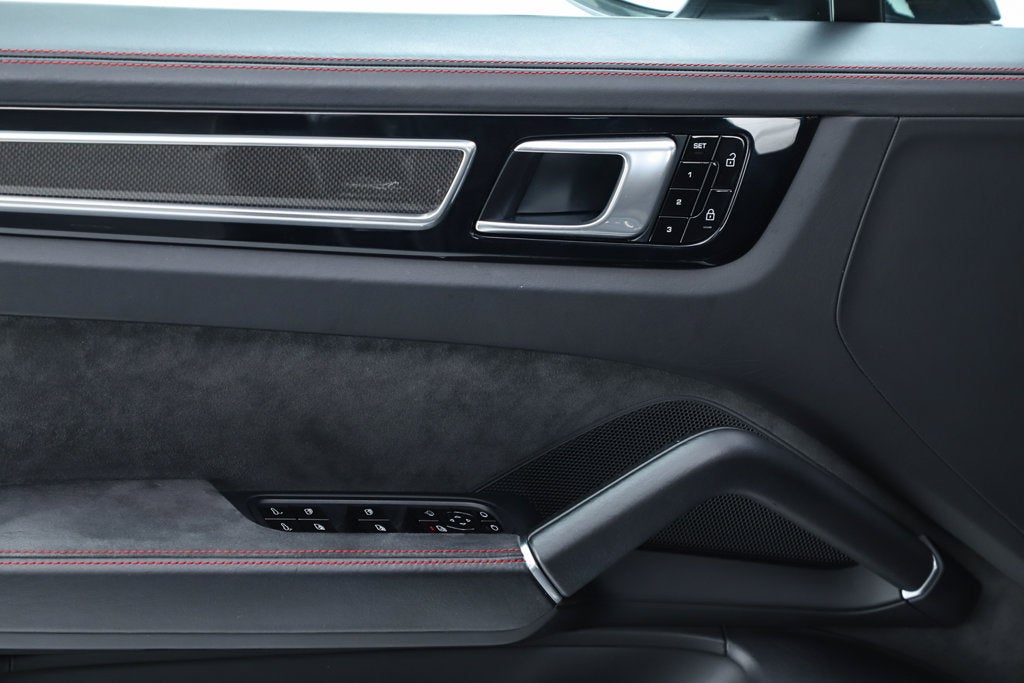2021 Porsche Cayenne GTS
