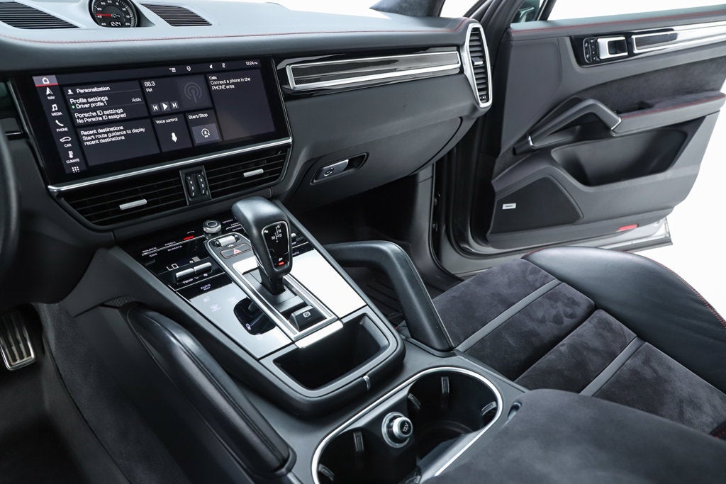 2021 Porsche Cayenne GTS