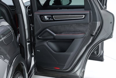 2021 Porsche Cayenne GTS
