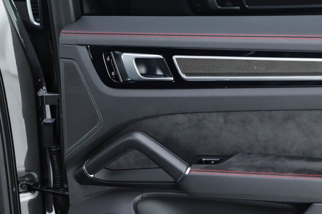 2021 Porsche Cayenne GTS