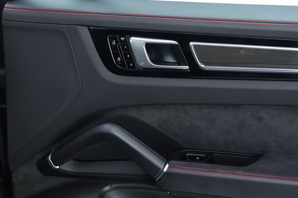 2021 Porsche Cayenne GTS