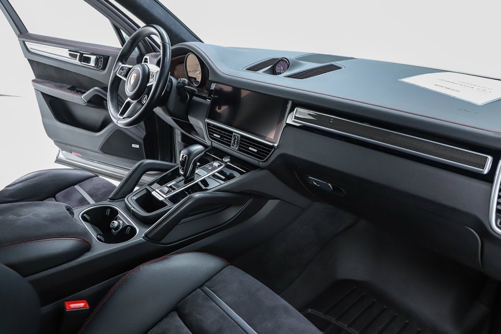 2021 Porsche Cayenne GTS