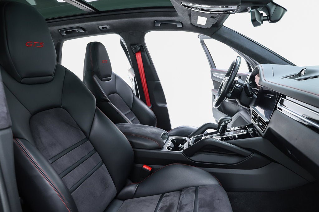 2021 Porsche Cayenne GTS