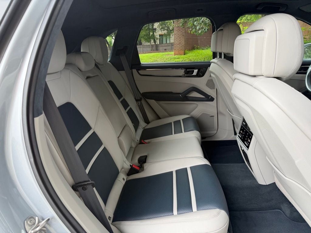 2021 Porsche Cayenne GTS