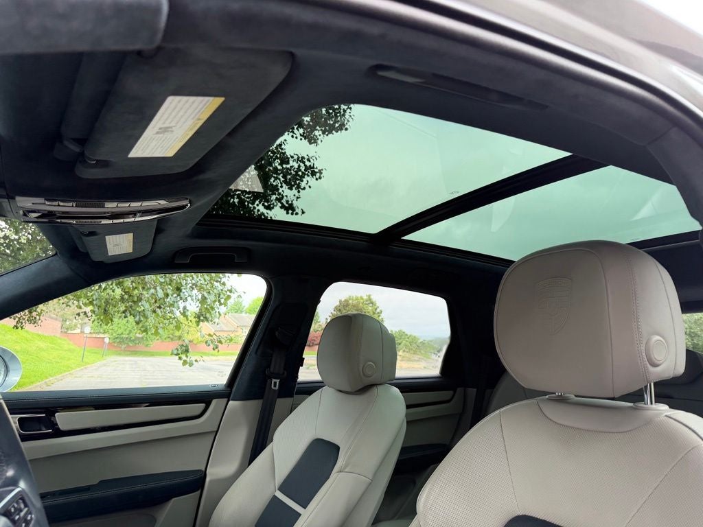 2021 Porsche Cayenne GTS