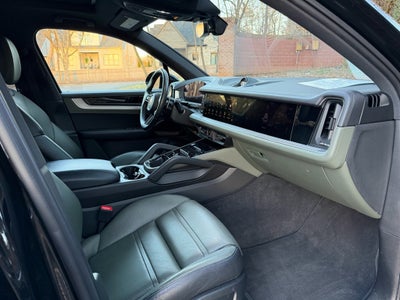 2024 Porsche Cayenne S
