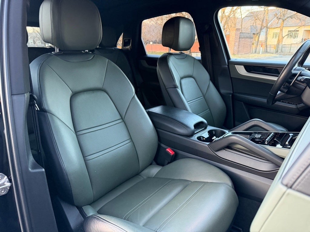 2024 Porsche Cayenne S