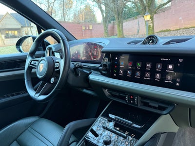 2024 Porsche Cayenne S