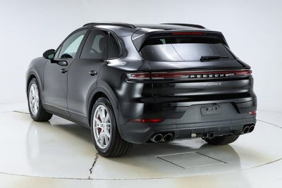 2024 Porsche Cayenne S