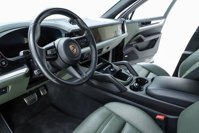 2024 Porsche Cayenne S