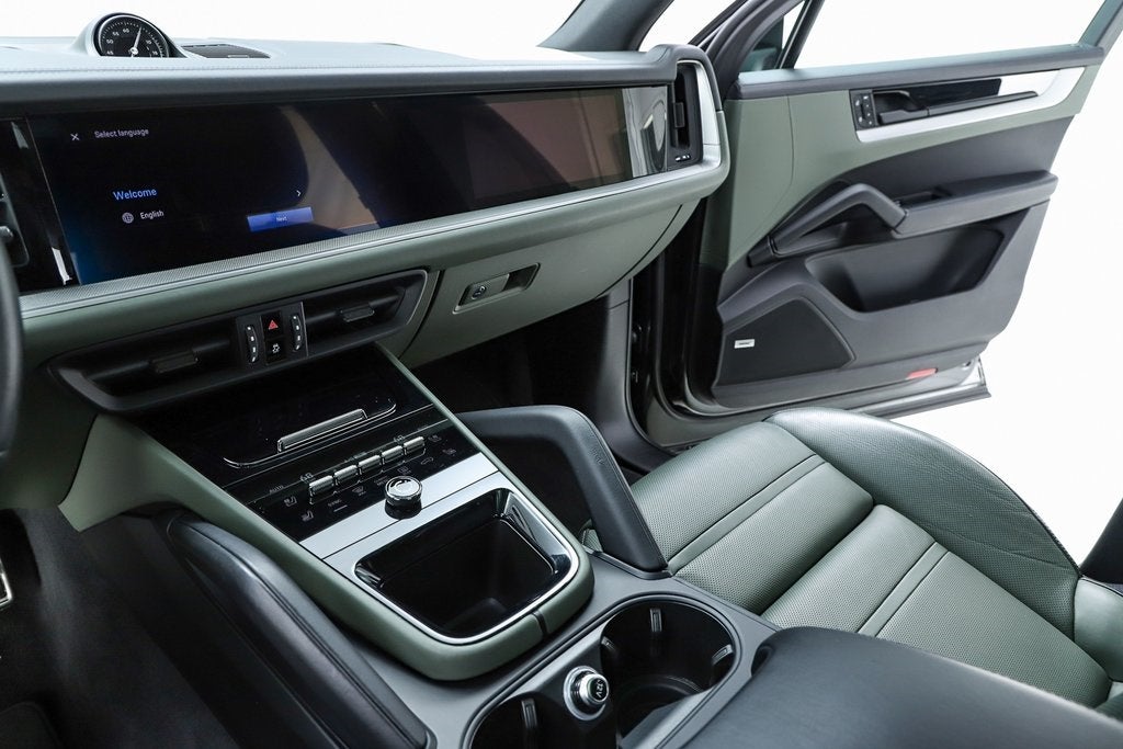 2024 Porsche Cayenne S