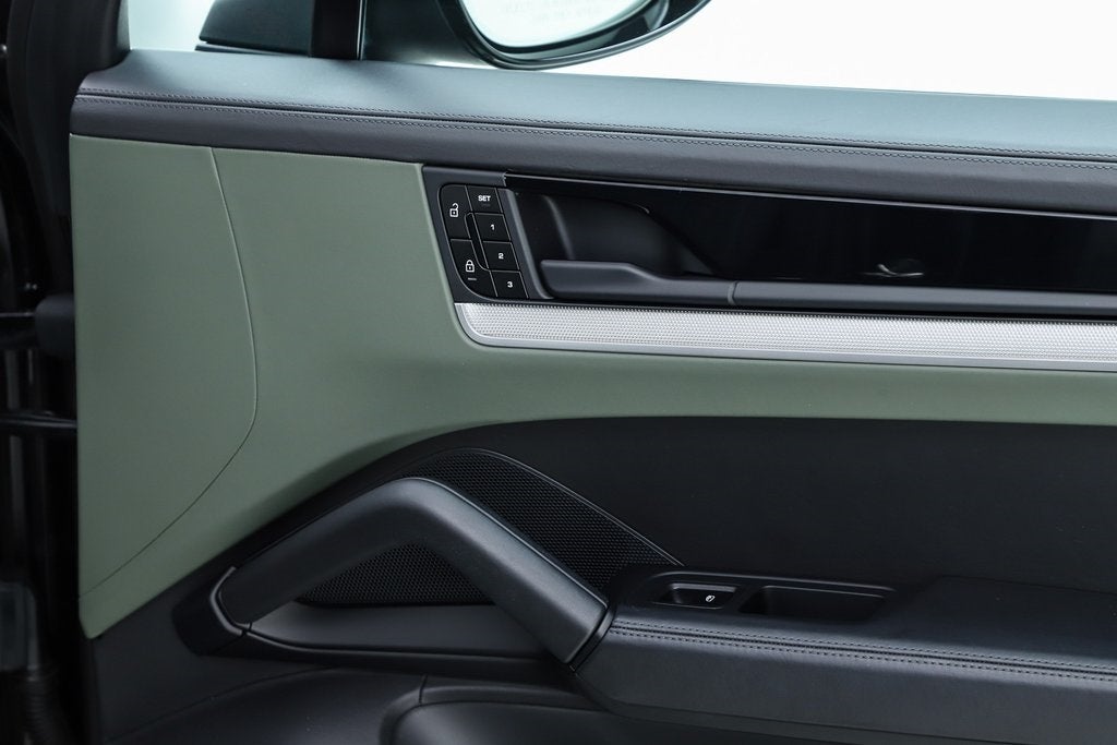 2024 Porsche Cayenne S