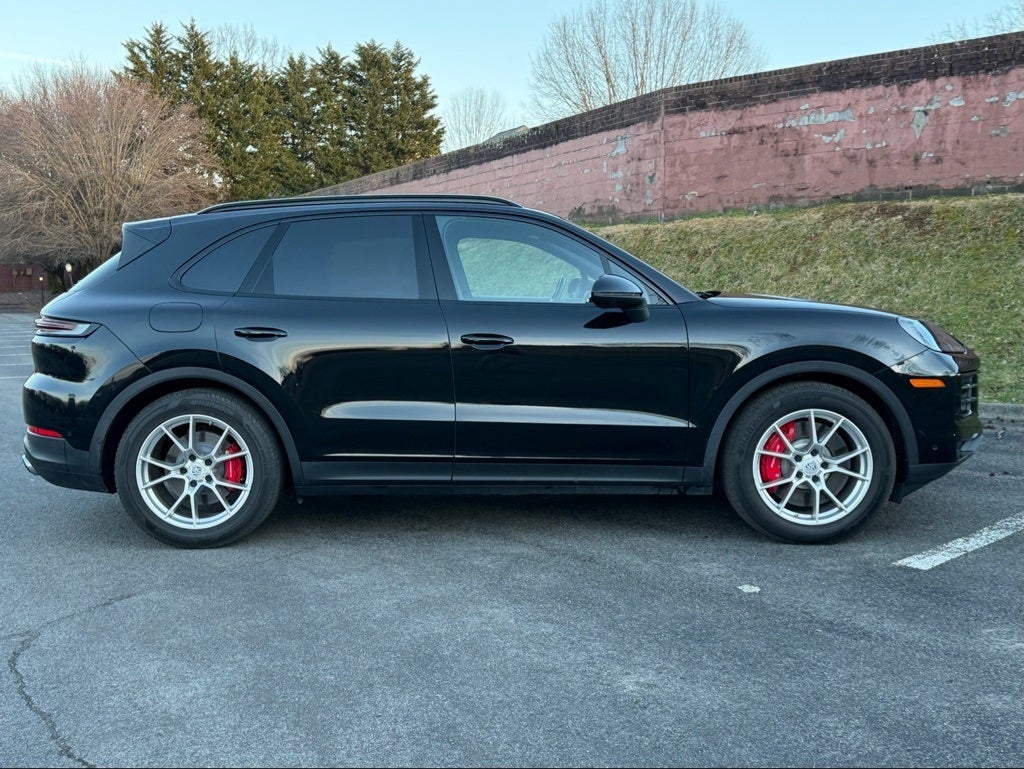 2024 Porsche Cayenne S