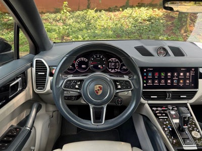 2023 Porsche Cayenne Coupe Platinum Edition
