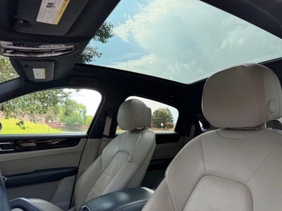 2023 Porsche Cayenne Coupe Platinum Edition