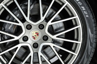 2023 Porsche Cayenne Coupe Platinum Edition