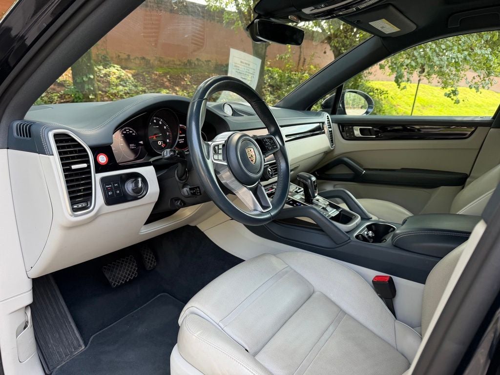 2023 Porsche Cayenne Coupe Platinum Edition