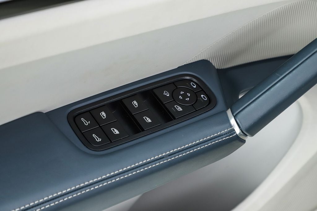 2023 Porsche Cayenne Coupe Platinum Edition