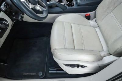 2023 Porsche Cayenne Coupe Platinum Edition