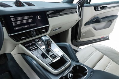 2023 Porsche Cayenne Coupe Platinum Edition