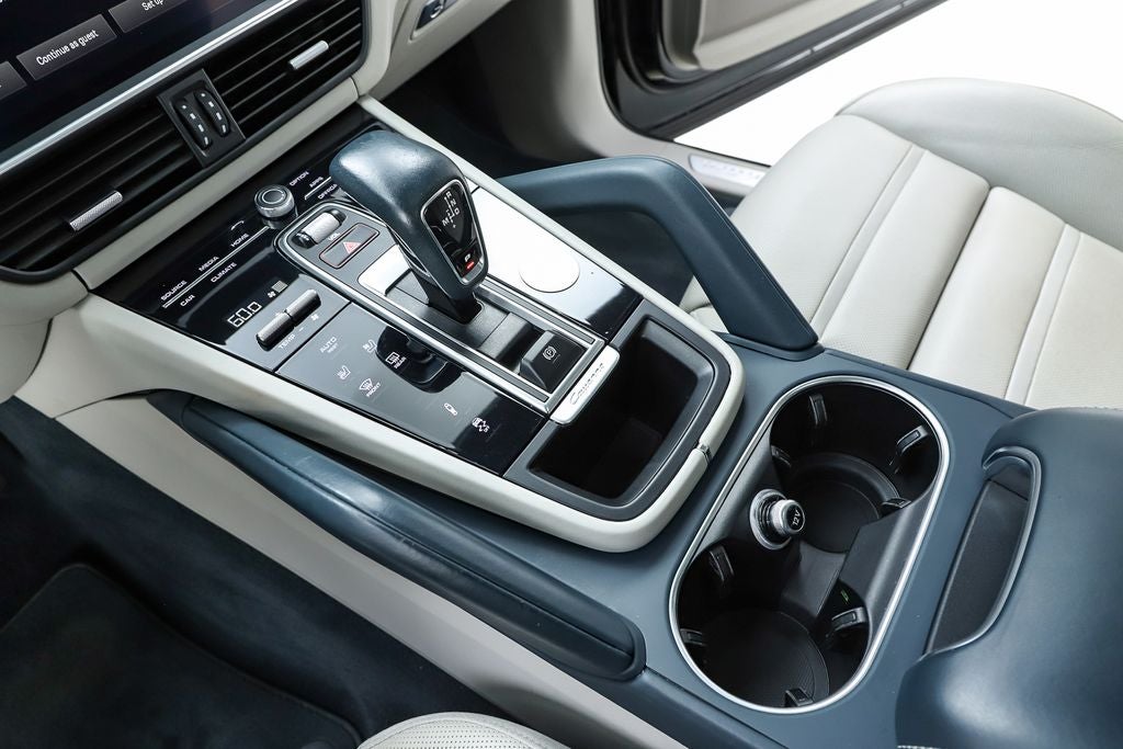2023 Porsche Cayenne Coupe Platinum Edition