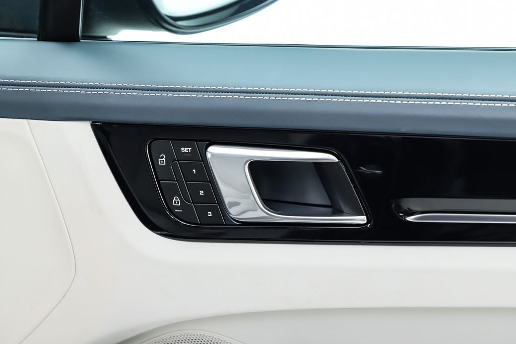 2023 Porsche Cayenne Coupe Platinum Edition