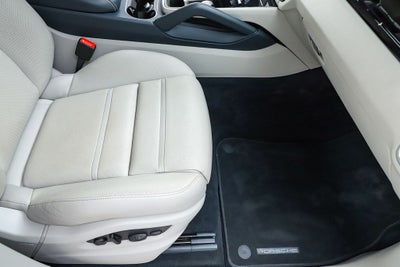 2023 Porsche Cayenne Coupe Platinum Edition