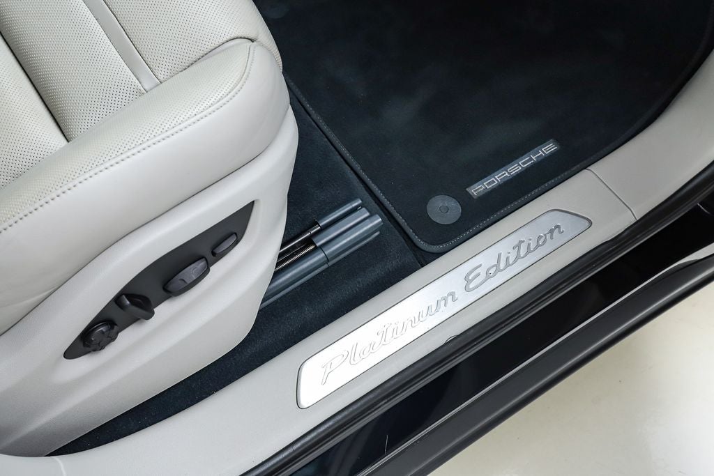 2023 Porsche Cayenne Coupe Platinum Edition