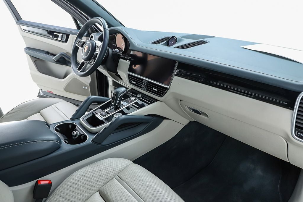 2023 Porsche Cayenne Coupe Platinum Edition