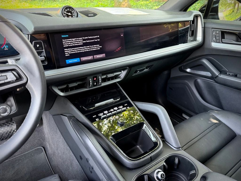 2025 Porsche Cayenne Coupe Base