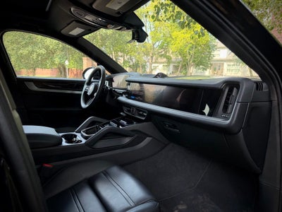 2025 Porsche Cayenne Coupe Base