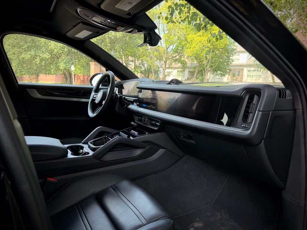 2025 Porsche Cayenne Coupe Base