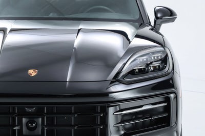 2025 Porsche Cayenne Coupe Base
