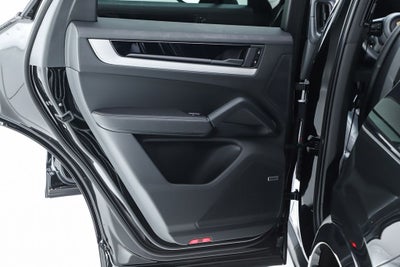 2025 Porsche Cayenne Coupe Base