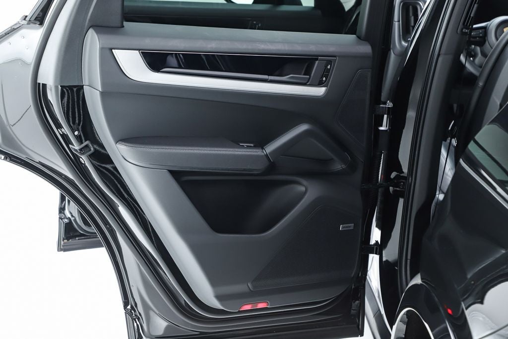 2025 Porsche Cayenne Coupe Base