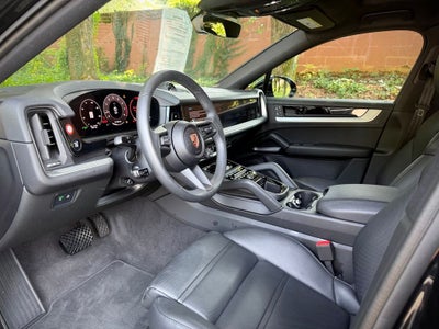 2025 Porsche Cayenne Coupe Base